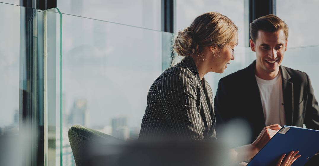 To mennesker som indgår i en Brugerinddragelse 